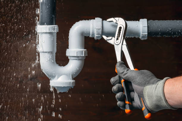 Professional Leak Detection technician working in Mackey, IN